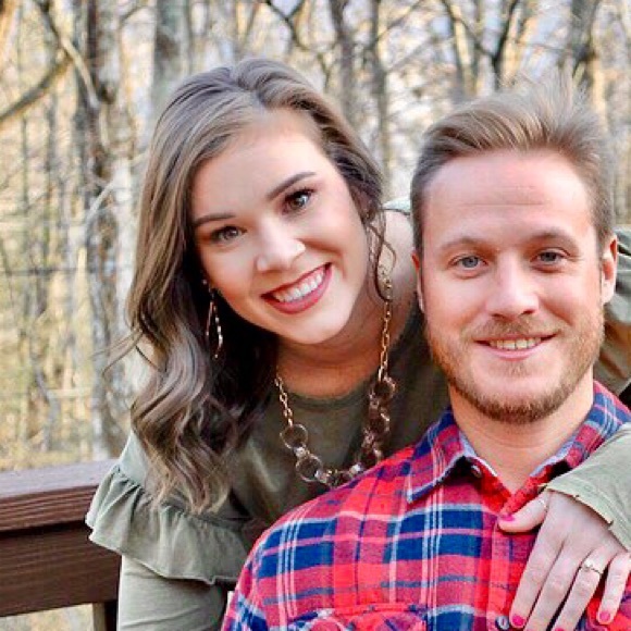 Meet your Posher, Lindsay - Picture 2 of 4